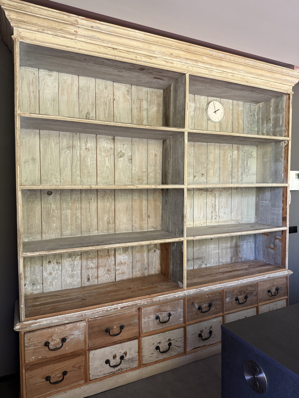 Mueble antiguo restaurado de "La Europea"