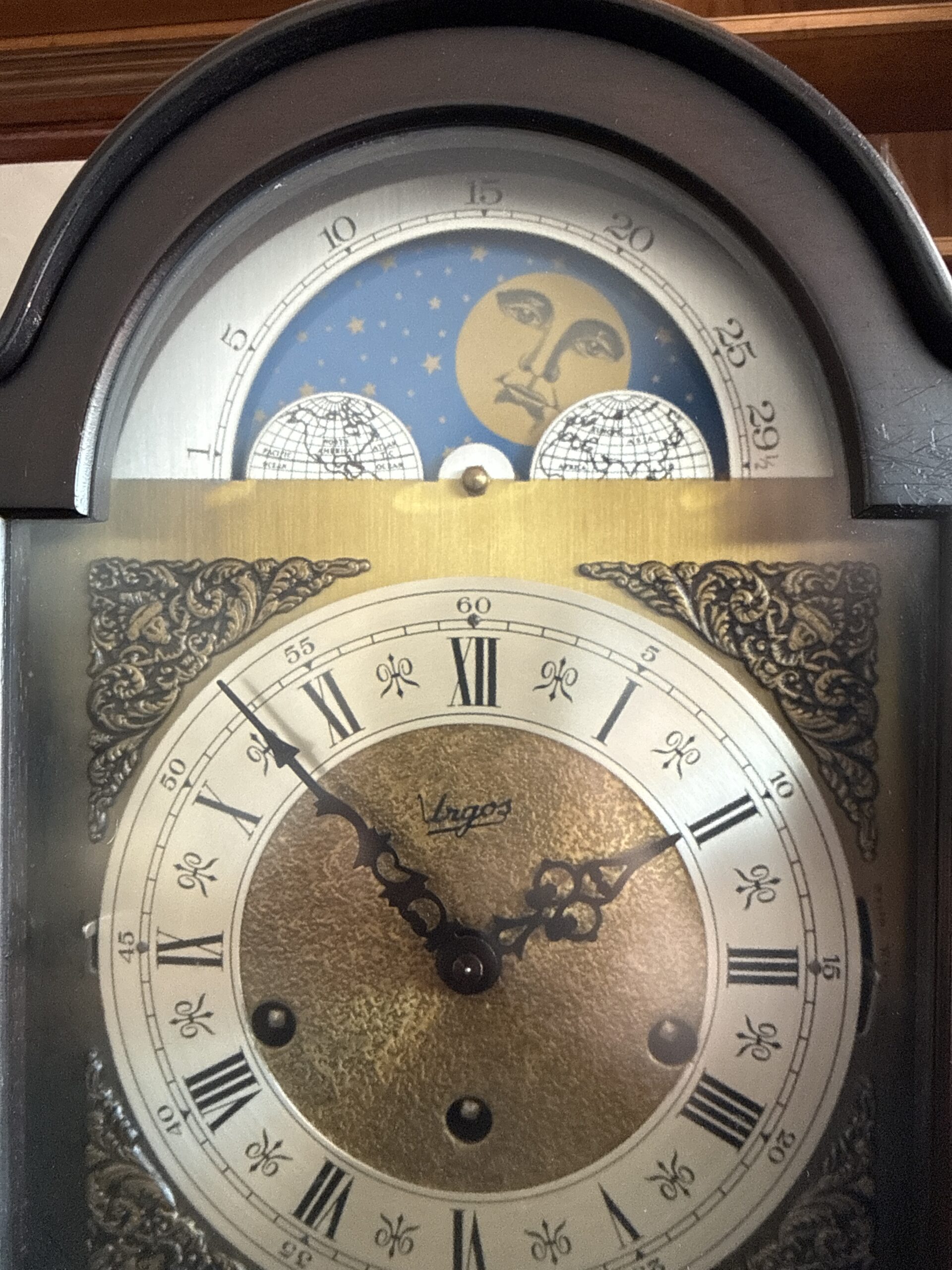 Reloj de sobremesa Urgos con fase lunar – caja de madera - Imagen 4