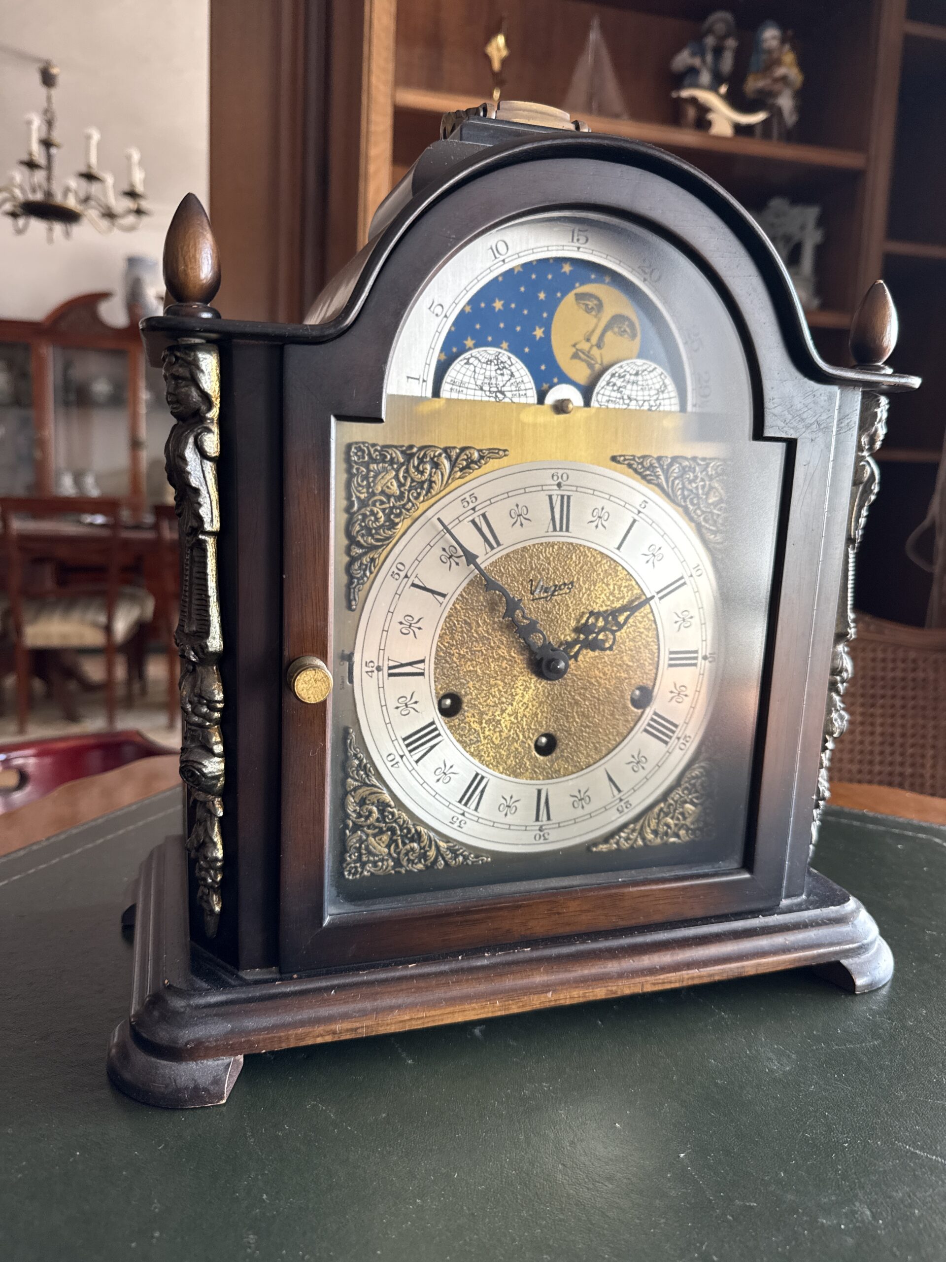 Reloj de sobremesa Urgos con fase lunar – caja de madera - Imagen 5