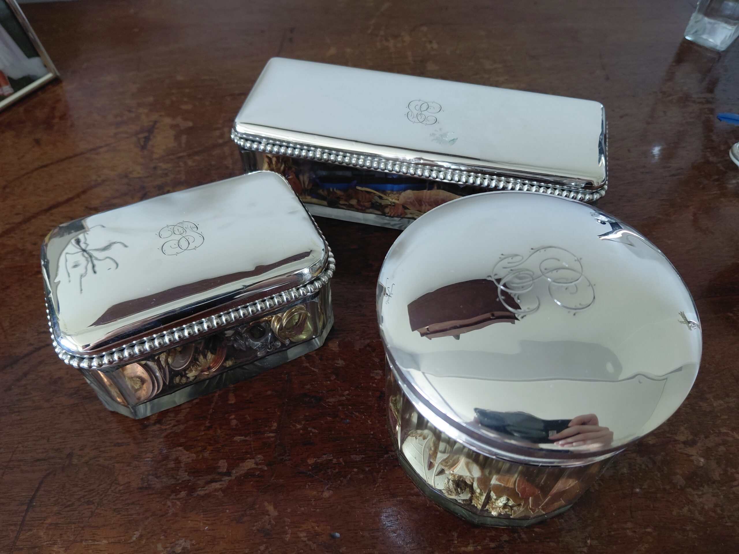 Set de 3 cajas joyero vintage de cristal con tapa plateada