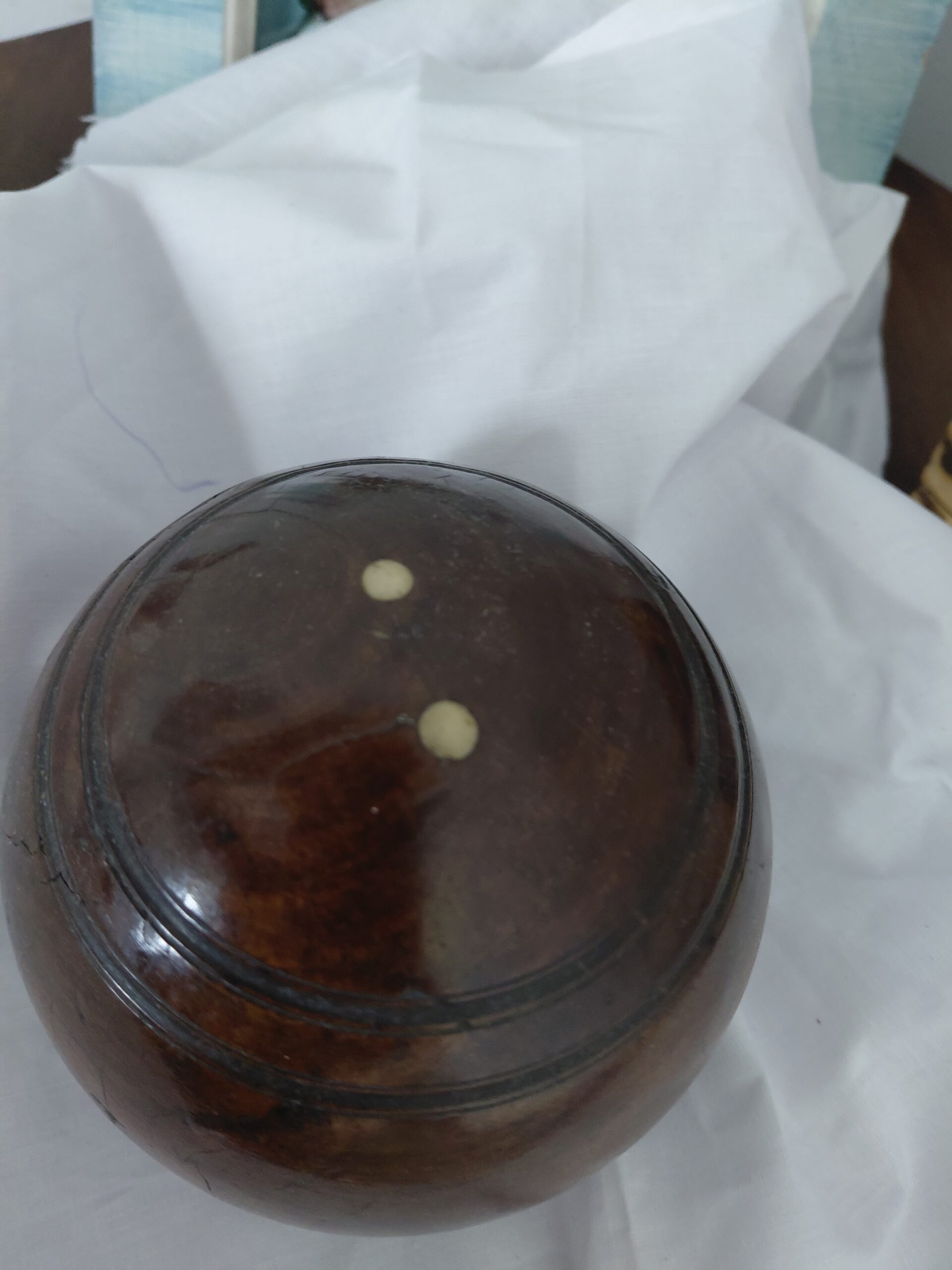 Bola de Madera Antigua Tallada - Imagen 3