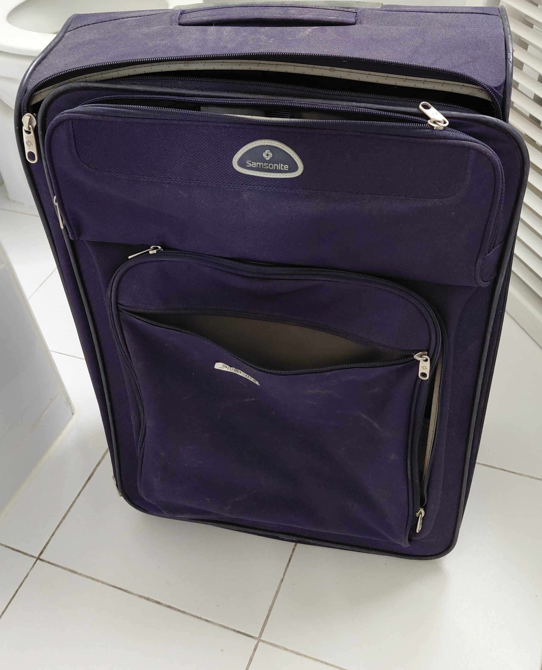 Maleta Trolley Mediana Samsonite Azul Marino con Asa Extensible