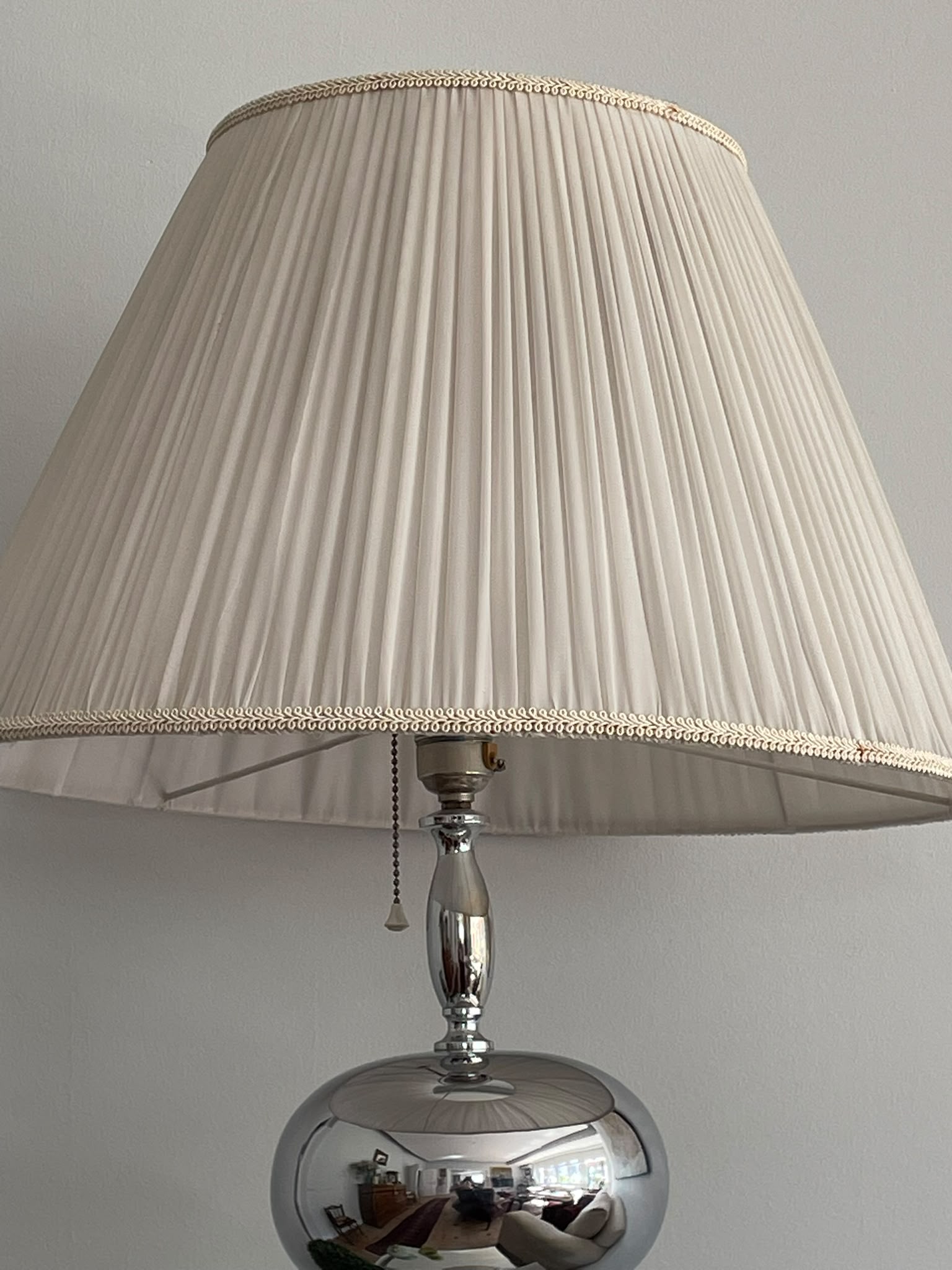 Lámpara de Salón de Diseño Chic con Base de Espejo - Imagen 3