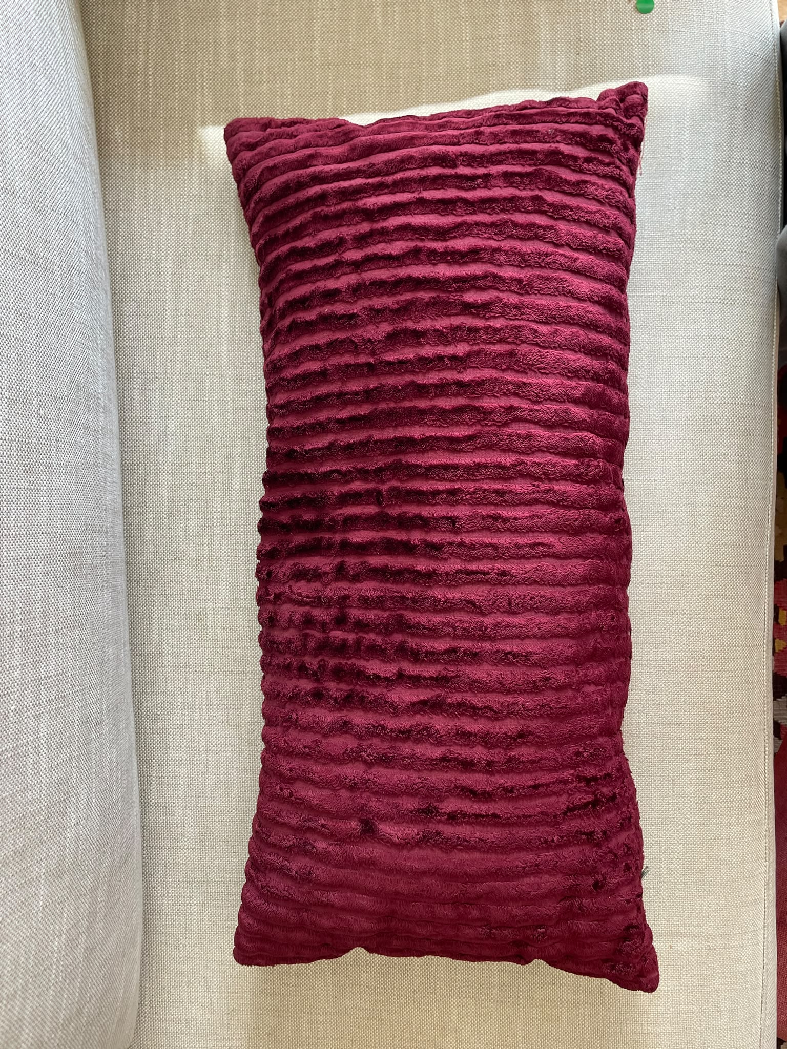 Set de Almohadones Decorativos en Tonos Granate, Rojo y Burdeos - Imagen 6